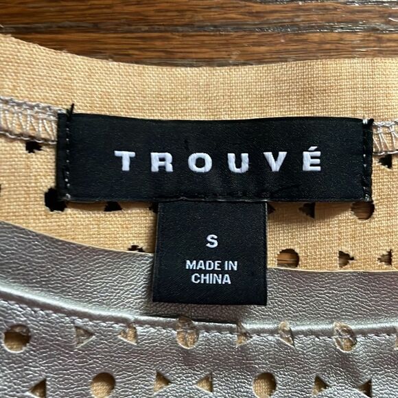 Trouvé Gray Tee with Silver Geometric Faux Leather Yoke - Picture 2 of 5